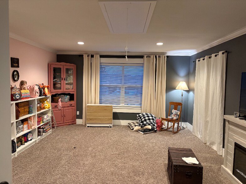 Building Photo - 221 Eldredge Ave SW