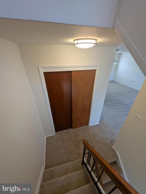 Building Photo - 6342 Stonewain Ct