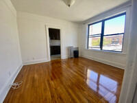 Building Photo - 31-14 35th St