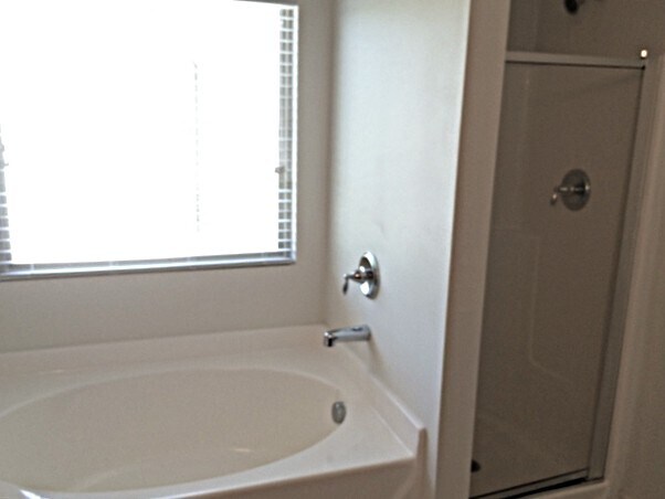 Building Photo - 4314 Tealeaf Dr