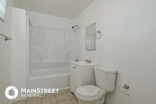 Building Photo - 455 W Montana St