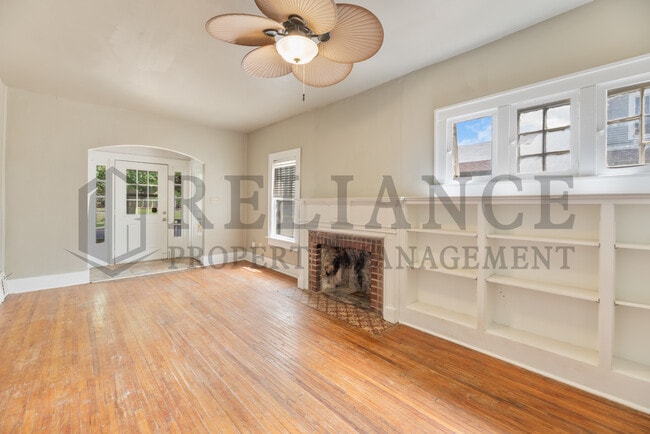 Building Photo - 607 N Lorraine Ave