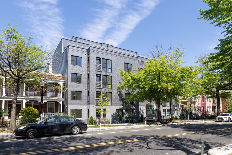 Building Photo - 1124 Florida Ave NE