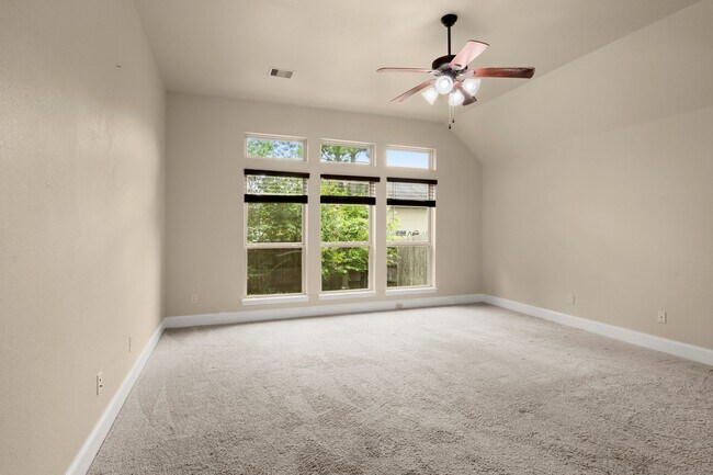 Building Photo - 110 Logan Pass Ct