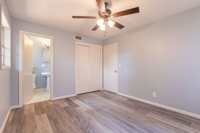 Building Photo - Newly Renovated 3/1.5 Home in East Columbus