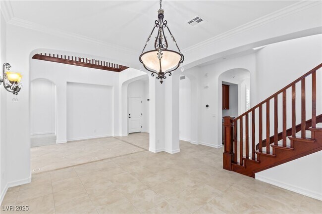 Building Photo - 58 Contrada Fiore Dr