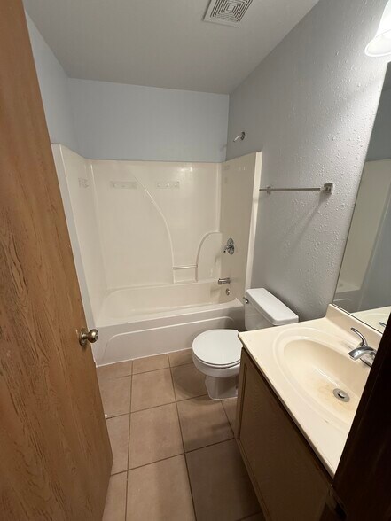 Building Photo - 1530 Citadel Dr