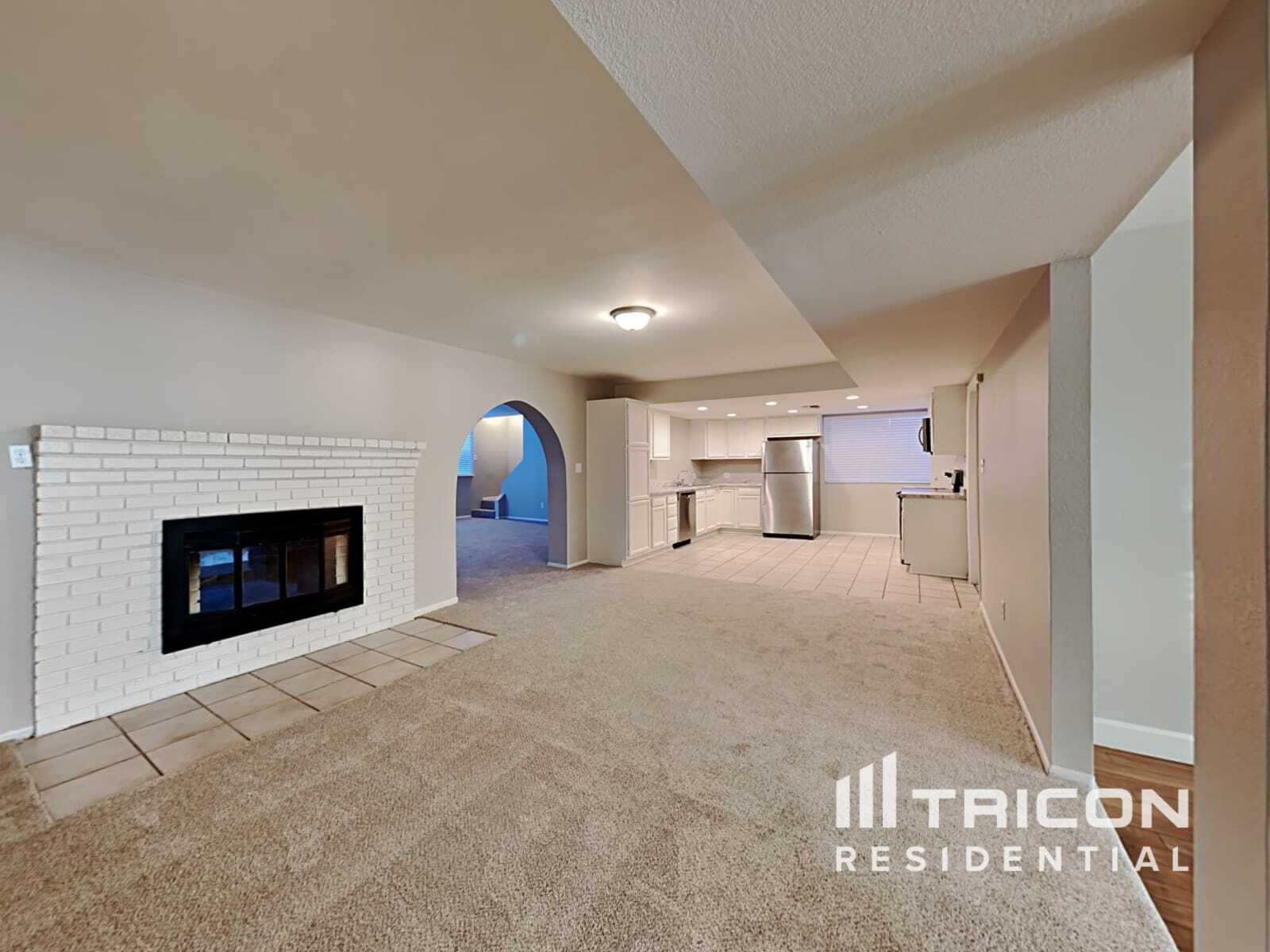 Building Photo - 4832 N 87th Ln