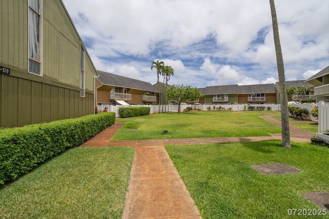 Building Photo - 2bd / 1.5ba / 2 parking Condo in Mililani ...