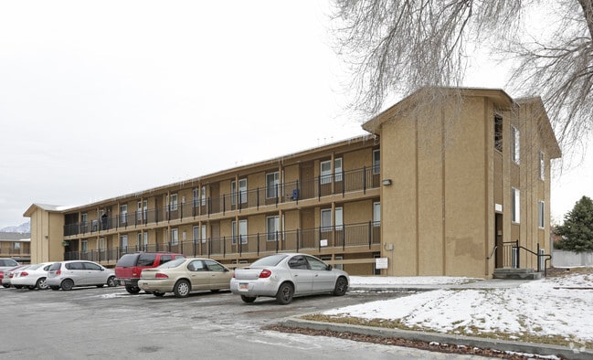 Primary Photo - Mountain View Landing Apartments