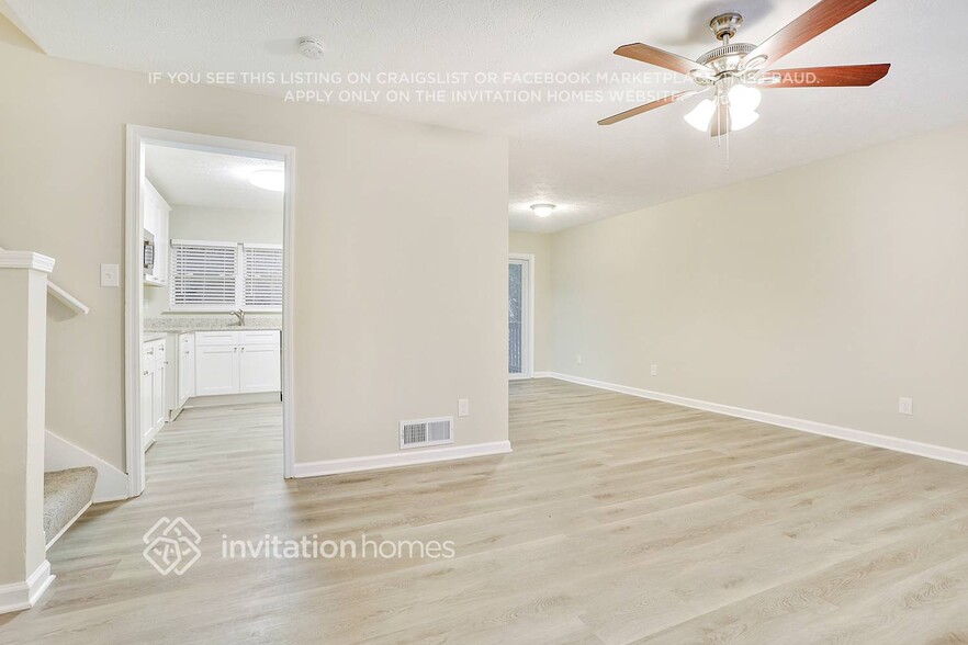 Building Photo - 3141 Flat Shoals Rd