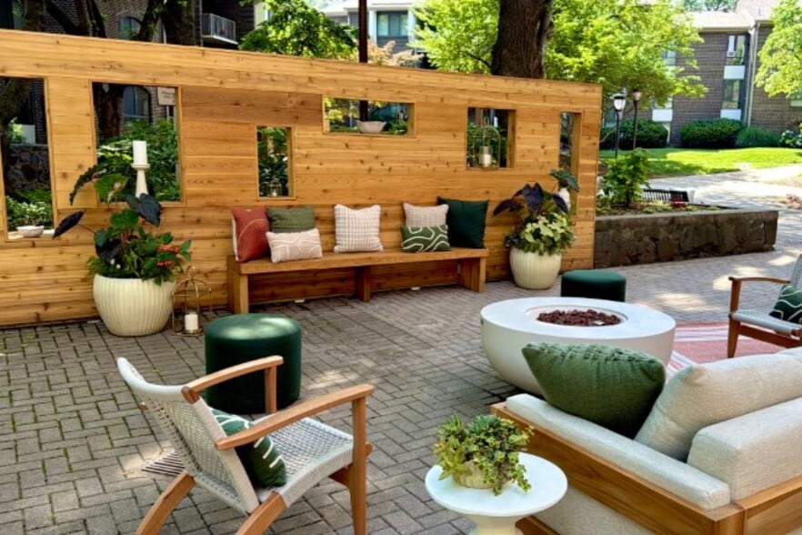 Building Photo - PeachTree of McLean Apartments