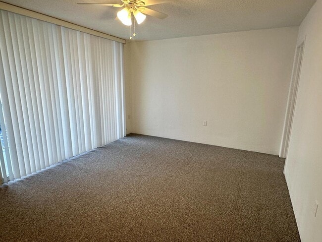 Building Photo - 3930 S Roosevelt Blvd