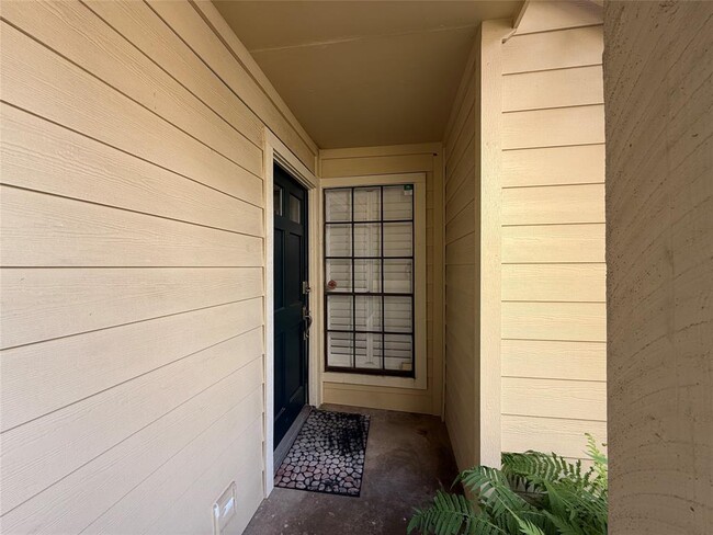 Building Photo - 777 Bering Dr