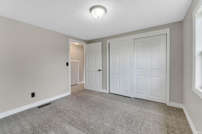 Building Photo - 2317 S 275 E