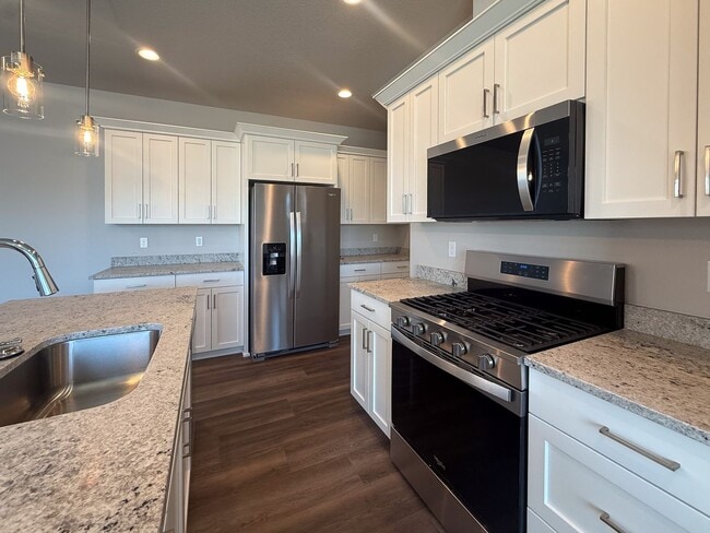 Building Photo - 356 SE Shetterly Dr