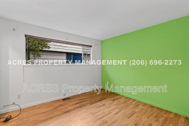 Building Photo - 7617 S Lakeridge Dr