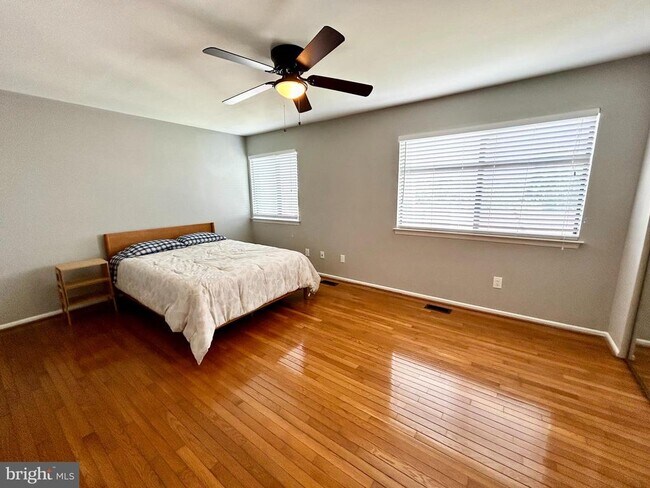 Building Photo - 1601 Linden Way