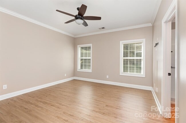 Building Photo - 540 Greystone Rd