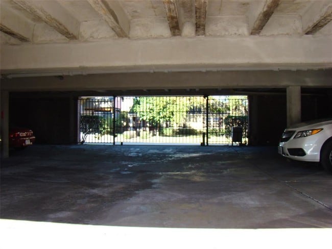 Building Photo - 505 Westcott St