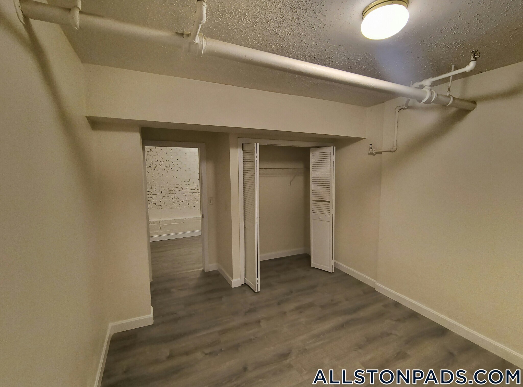 Building Photo - 1131 Commonwealth Ave