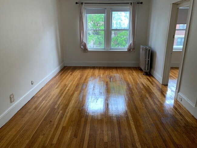 Building Photo - 134 Englewood Ave