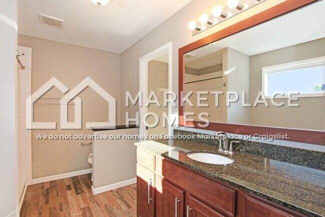 Building Photo - 3738 Byram Cir
