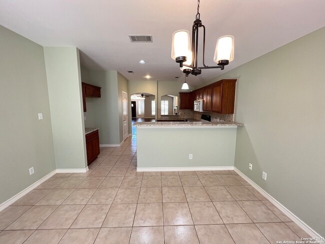 Building Photo - 1303 Bluff Forest