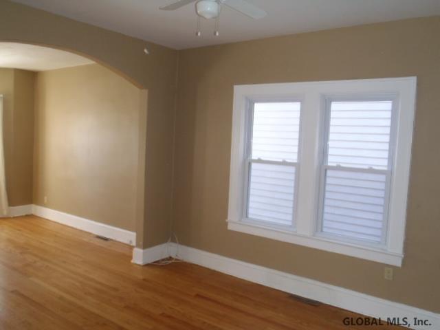 Building Photo - 3 Bogart Terrace