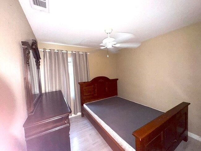 Building Photo - Beautiful Single Story House - OVERSIZED lot in the sought after Vail Ranch Community right in th...