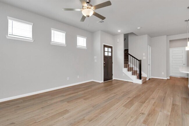 Building Photo - 1510 Parkland Oak Dr