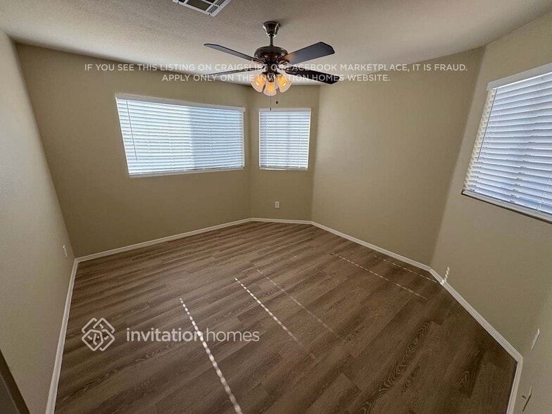 Building Photo - 12740 W Holly St