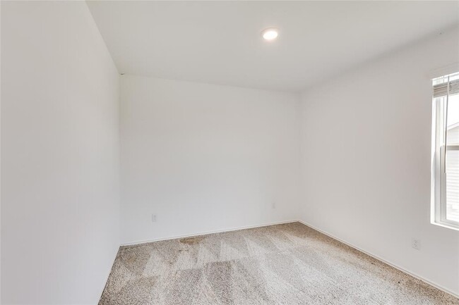 Building Photo - 415 Geode Glen
