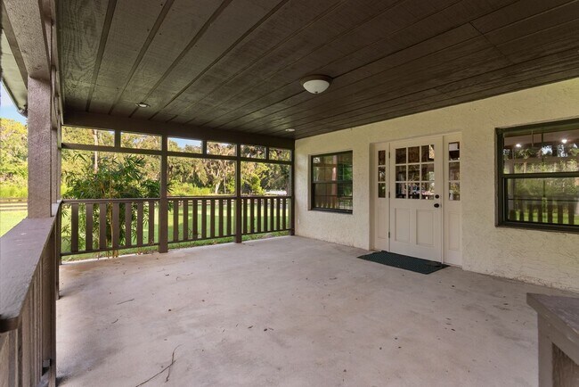 Building Photo - 12311 Kelso Rd