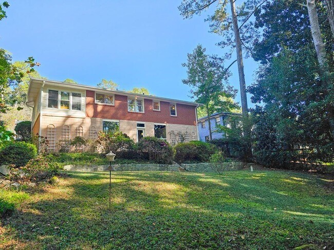 Building Photo - 1125 Willivee Dr