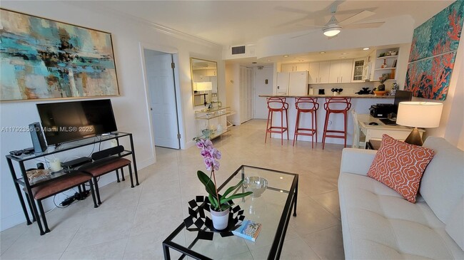 Building Photo - 401 Ocean Dr