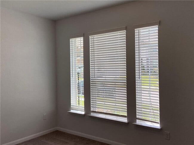 Building Photo - 481 Leadtree Loop