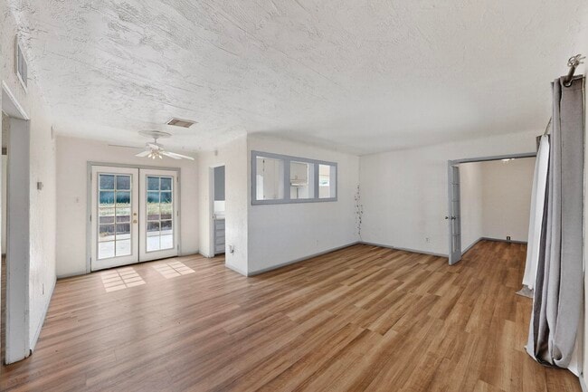 Building Photo - 2904 Hyder Ave SE