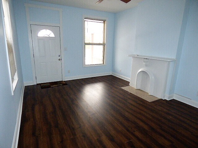 Building Photo - Harrison West 2 BR 1 BA