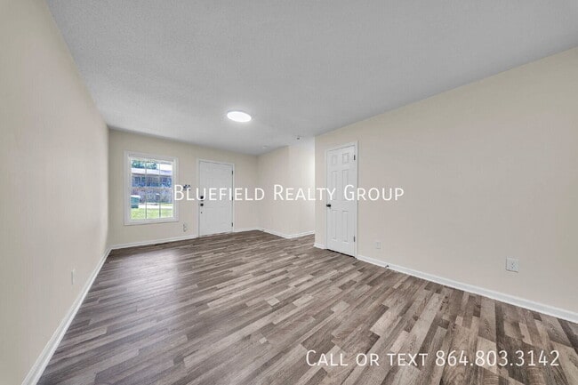 Building Photo - 130 Harmony Dr