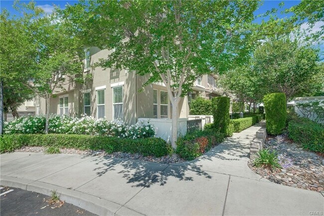Building Photo - 15723 Parkhouse Dr