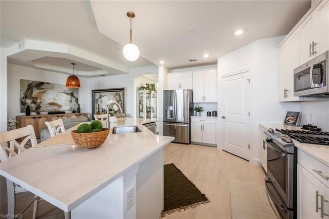 Building Photo - 16570 Ridgeview Cir