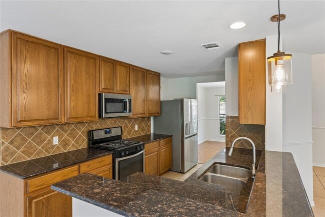 Building Photo - 2372 Paradise Ridge Dr