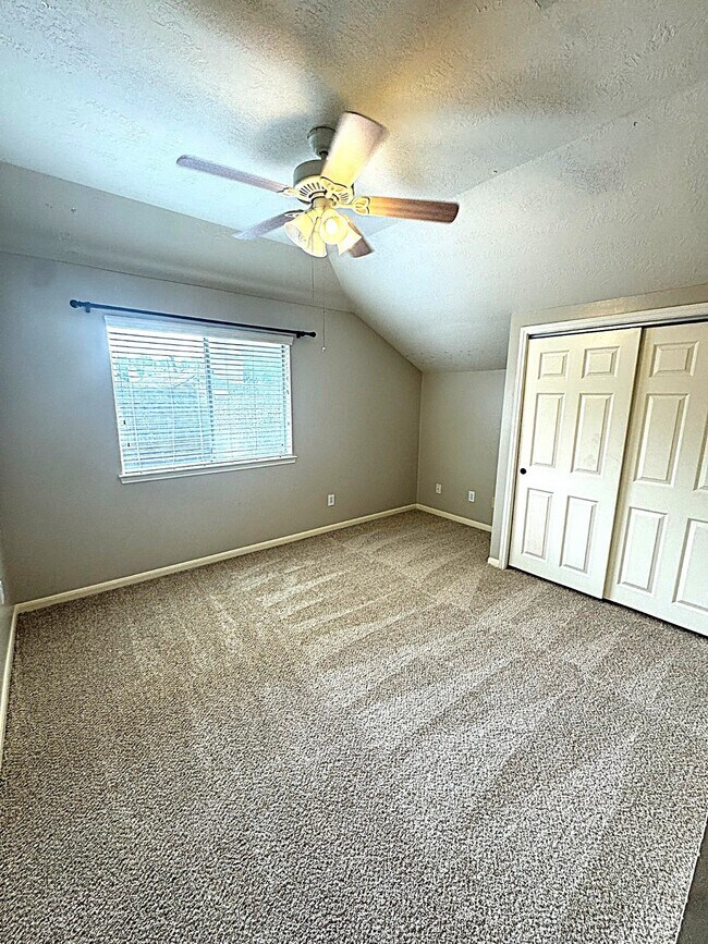 Building Photo - 20927 Nashland Ct