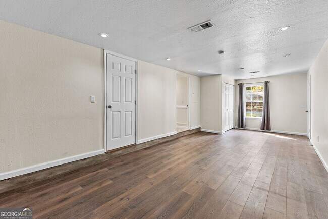 Building Photo - 4772 Wildginger Run