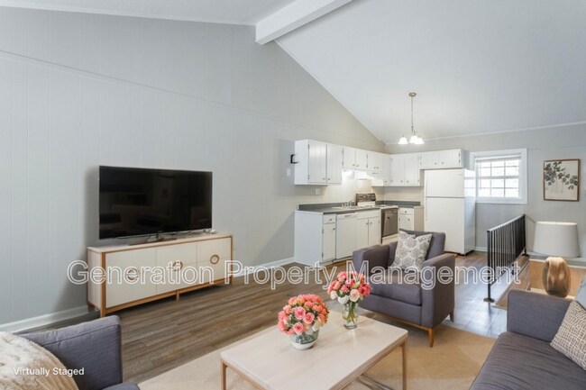 Building Photo - 5221 Old Trail