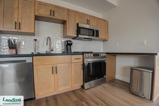 Building Photo - 1999 E Boston St