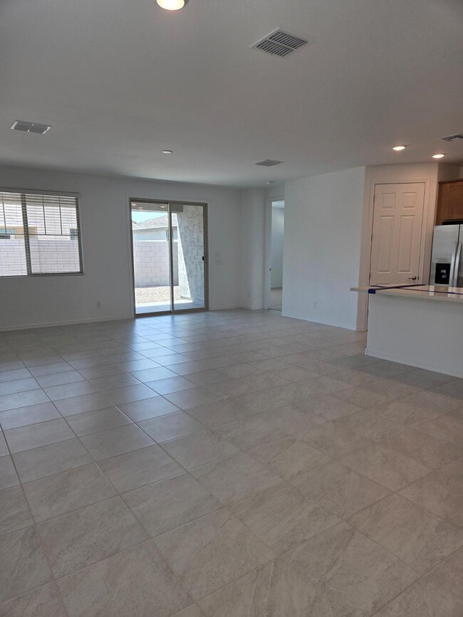 Building Photo - 22457 E Watford Dr