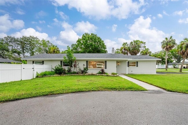 Primary Photo - 5301 Venetian Blvd NE