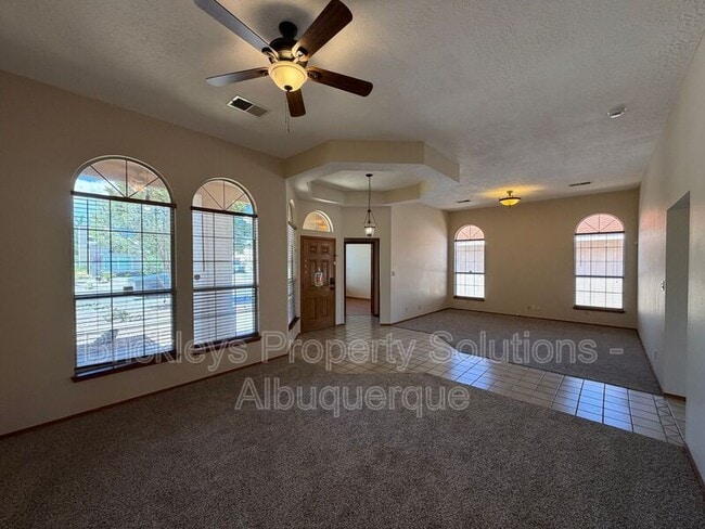 Building Photo - 7281 Spruce Mountain Loop NE